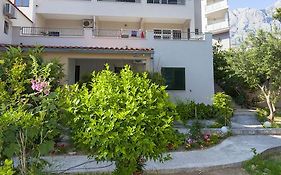 Meri Apartments - Puharic