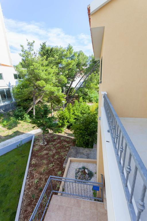 Meri Apartments - Puharic Makarska Zewnętrze zdjęcie