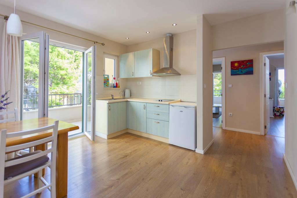 Meri Apartments - Puharic Makarska Zewnętrze zdjęcie